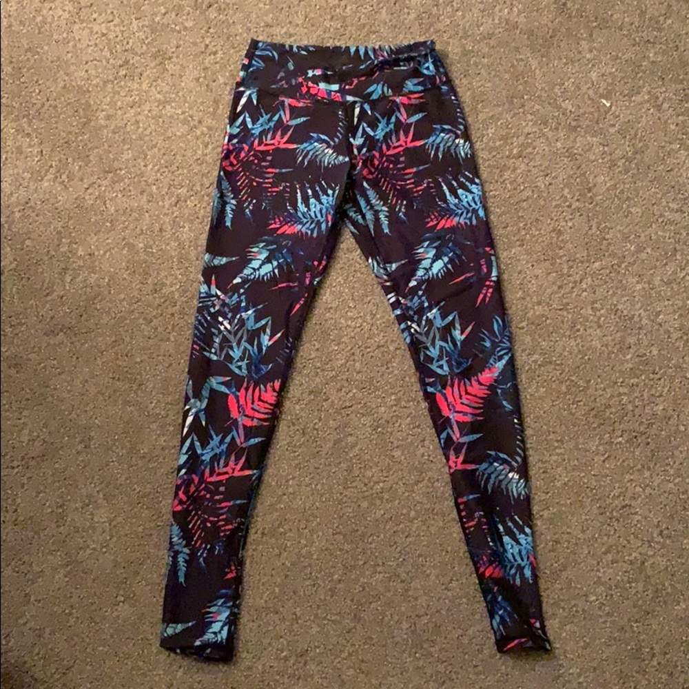 Athletic leggings